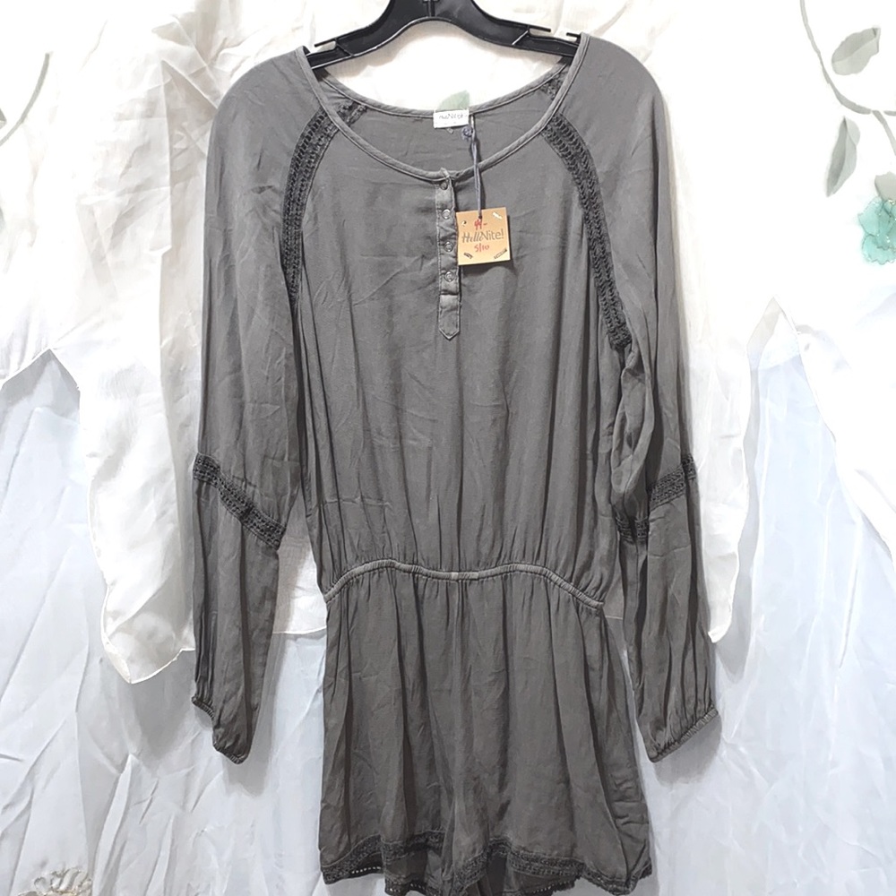 NWT HELLO NITE! ASH GREY LONG SLEEVE ROMPER CROCHET TRIM SZ S